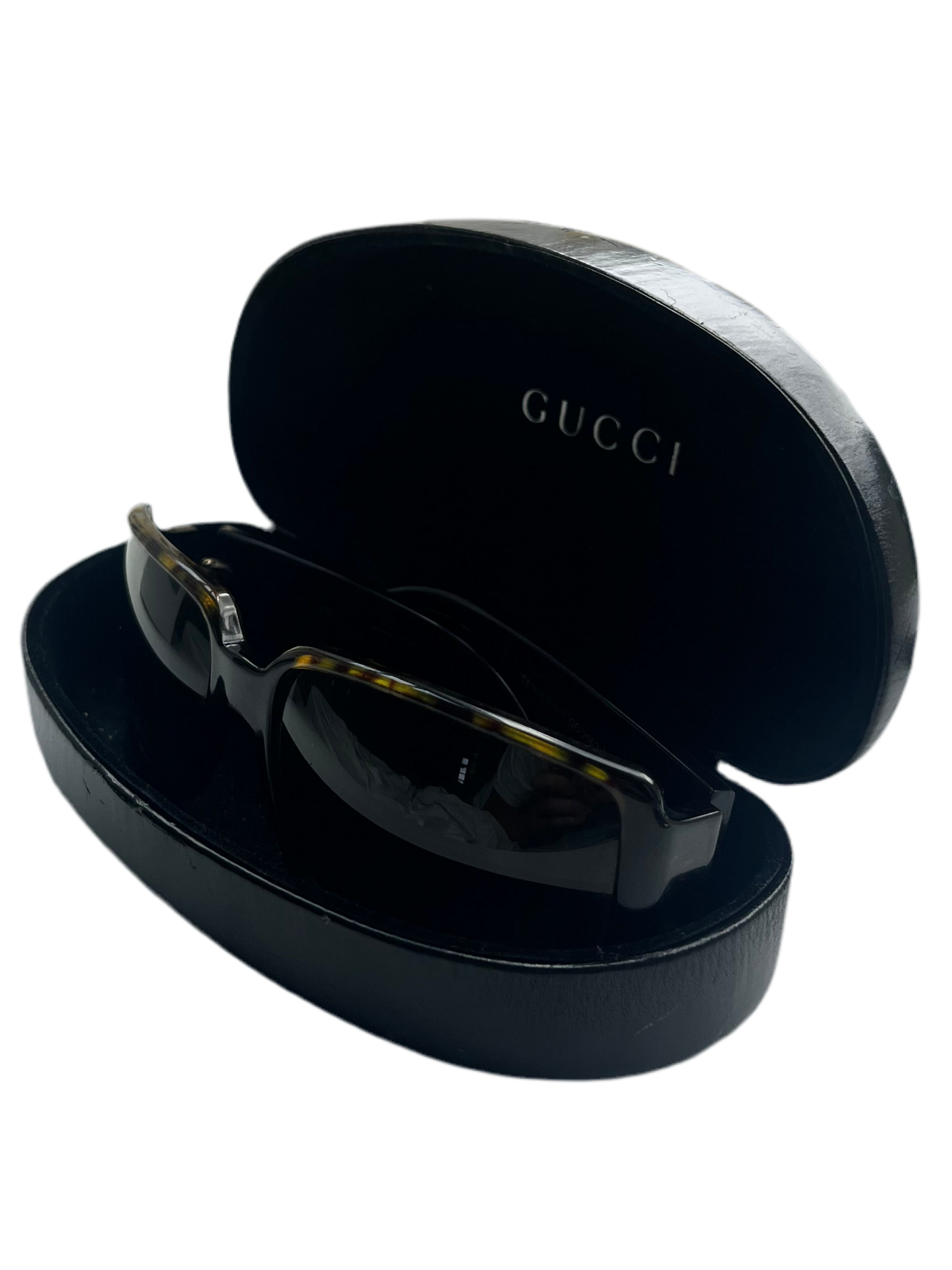 Gucci GG 2563/S – Retro Elegance Redefined